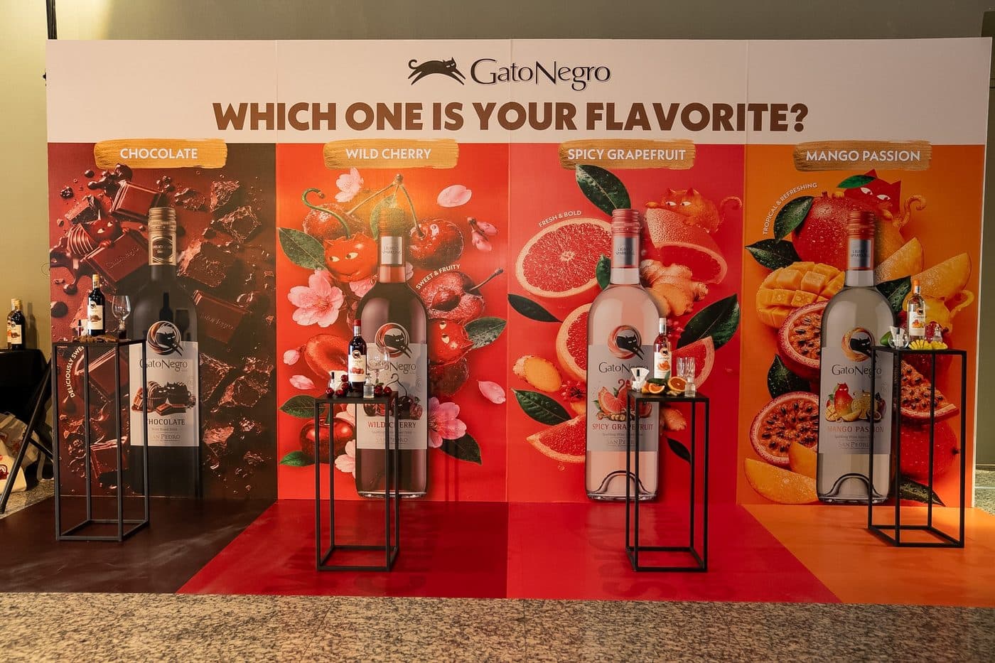 Parede de sabores da Gato Negro com suas quatro variedades